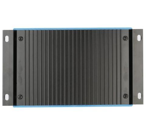 Victron Energy BlueSolar PWM-LCD & USB 12/24V-20A